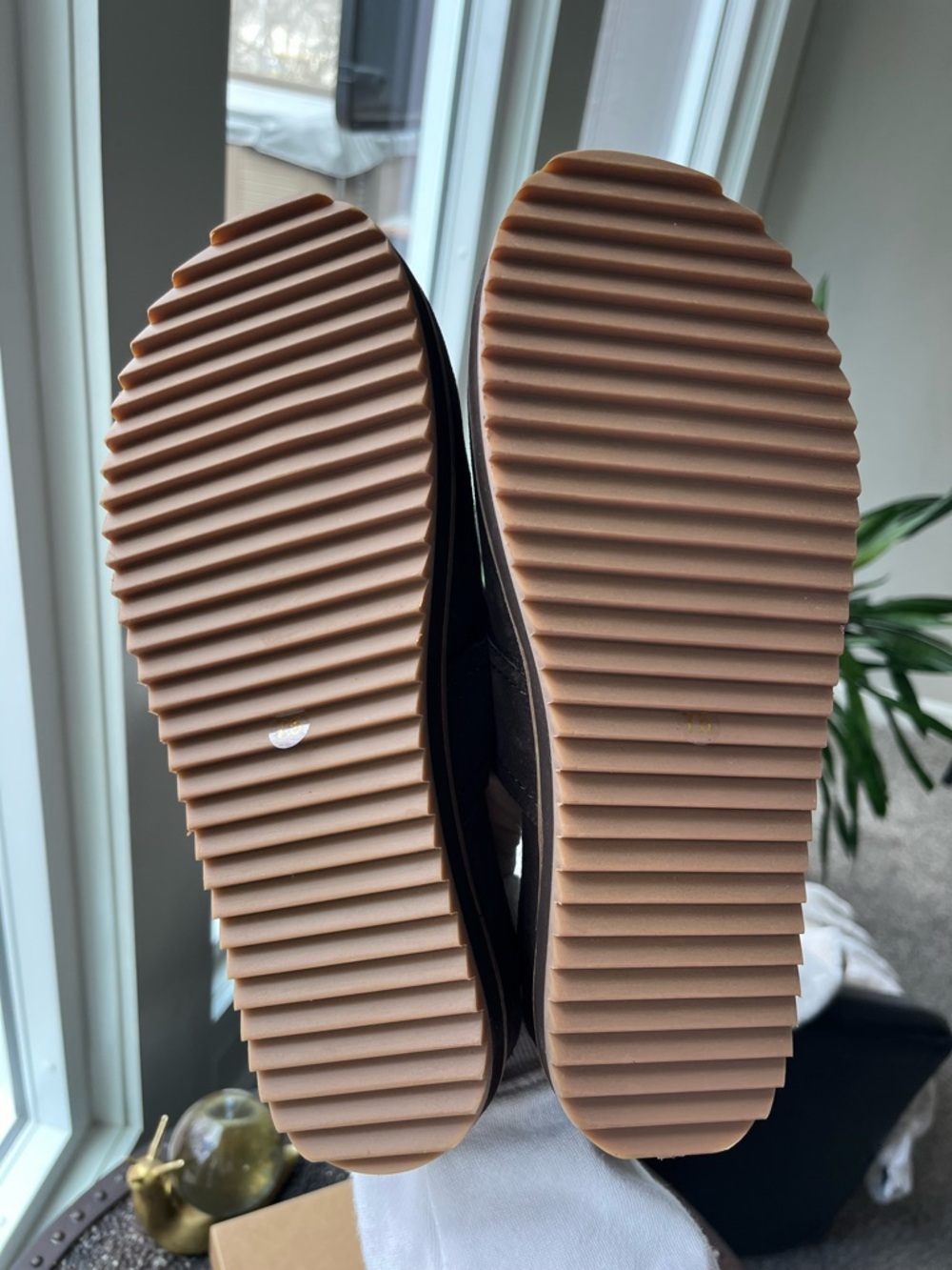 KELSI DAGGER BROOKLYN FIG PLATFORM MULES IN CACAO 7.5 - Picture 12 of 12